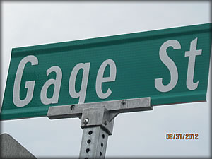 Recommended standard for new or replacement signs after 2012
